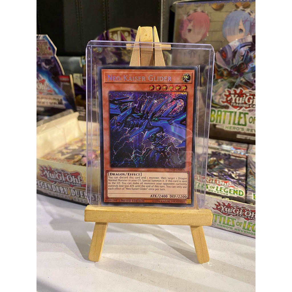 Lá bài thẻ bài Yugioh Neo Kaiser Glider – Secret Rare - Tặng bọc bài nhựa bảo quản