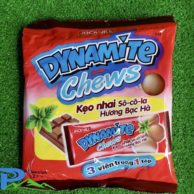 Kẹo socola bạc hà 3 viên Dynamite Chews 125g