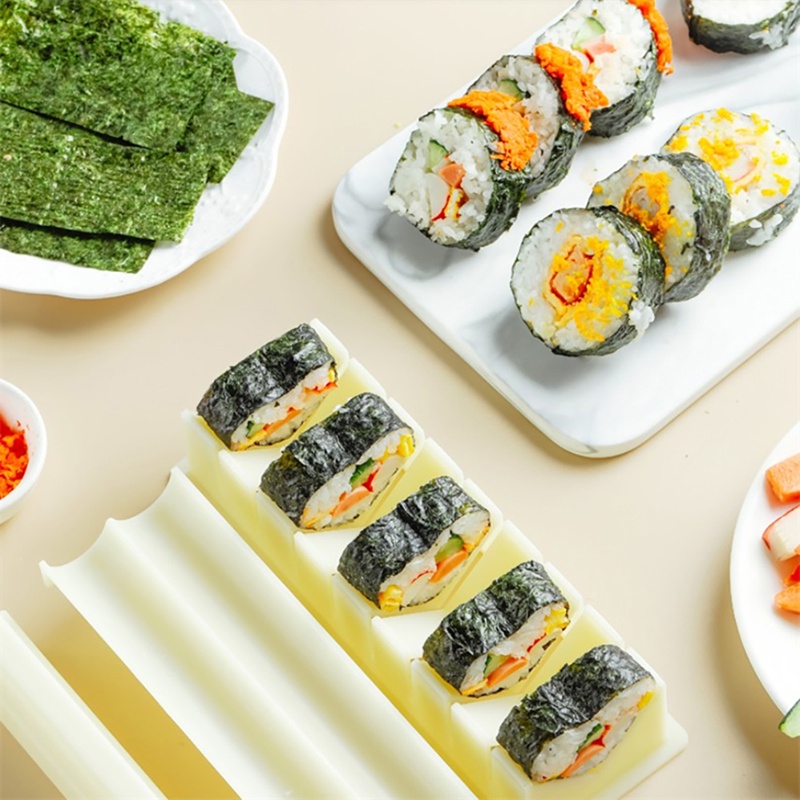Khuôn Làm Cơm Nắm Đa Năng Phong Cách Nhật Bản