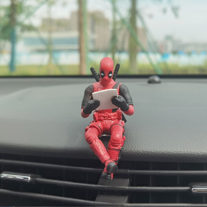 Tượng Nhân Vật Deadpool Trang Trí Xe Hơi Dễ Thương