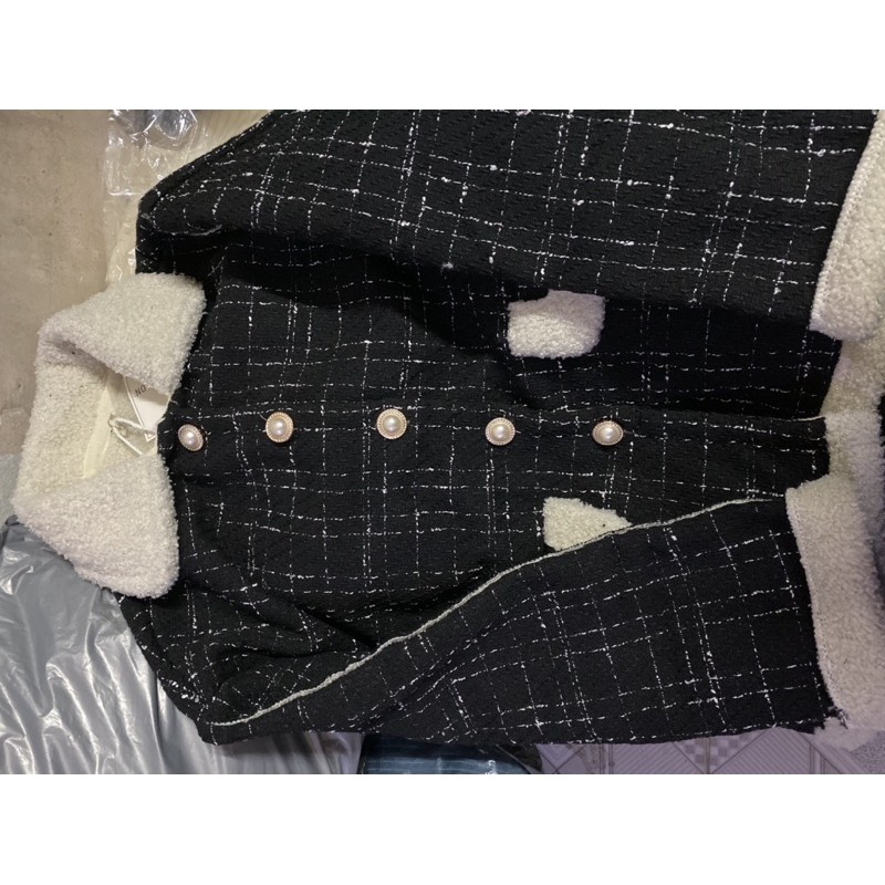 Áo khoác dạ tweed lót lông cúc ngọc