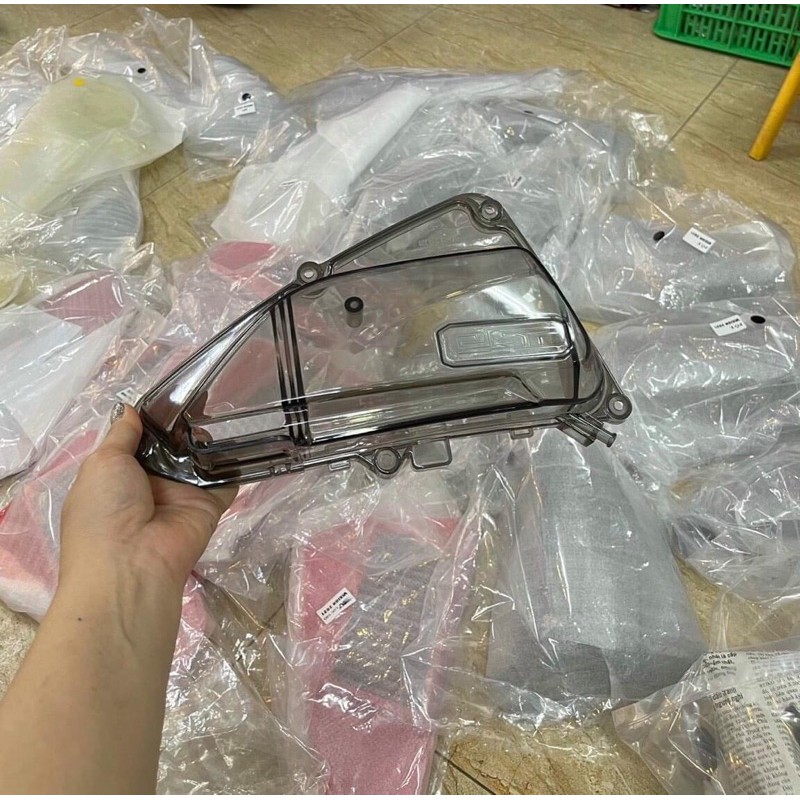 Ốp Pô E&amp;Lốc Máy VISION 20212-2023 Đen Khói