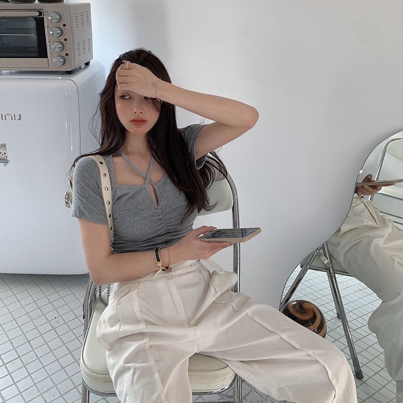 Áo thun croptop nữ cộc tay đan dây chéo ngực WIkishop đen trắng ghi freesize phom ôm hở eo tôn dáng sexy hàn quốc C806