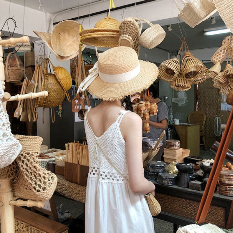 Đầm hai dây MURIOKI cổ chữ V màu trắng phong cách Pháp thời trang đi biển xinh xắn đáng yêu cho nữ