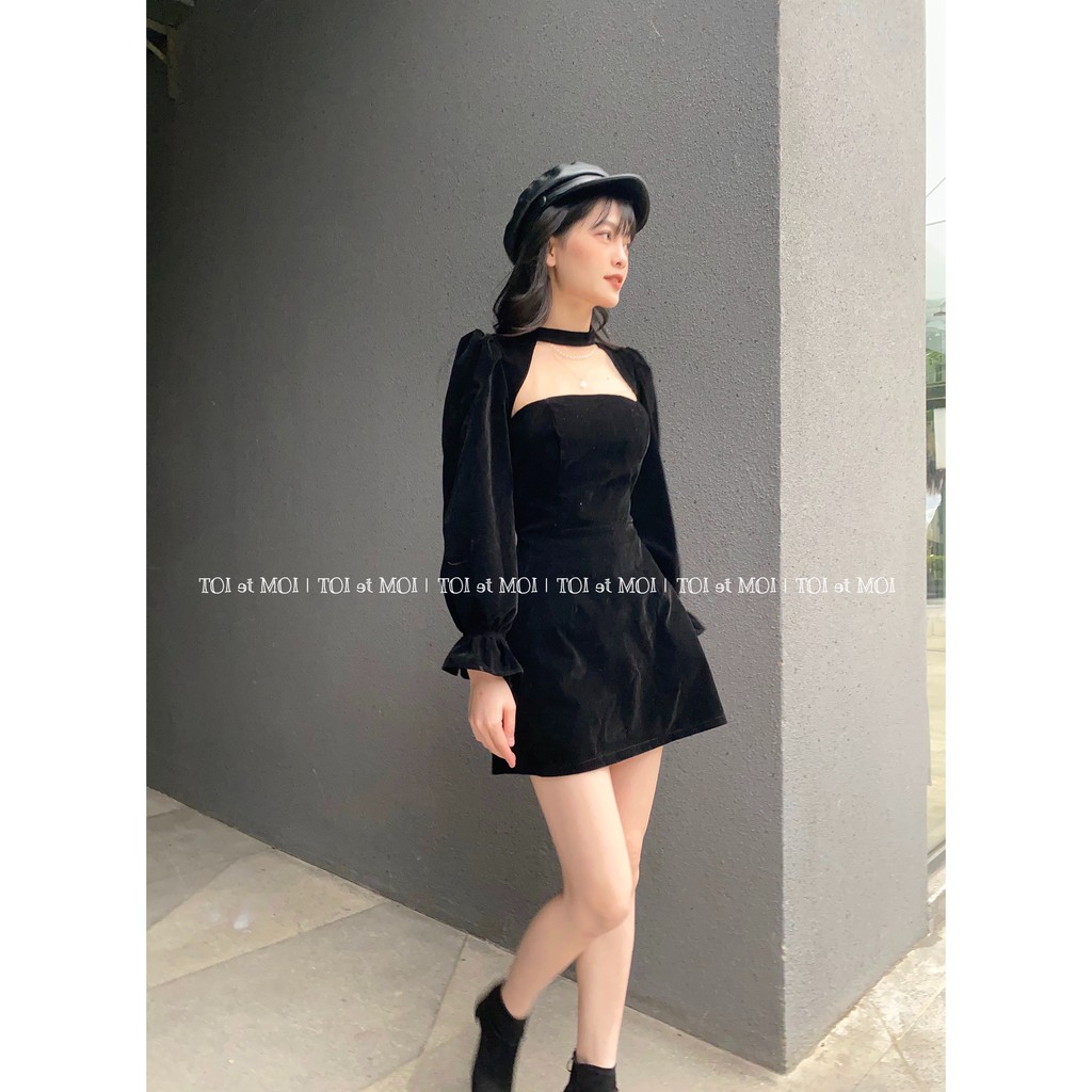 VÁY NHUNG ĐEN CỔ VOAN_TOI et MOI