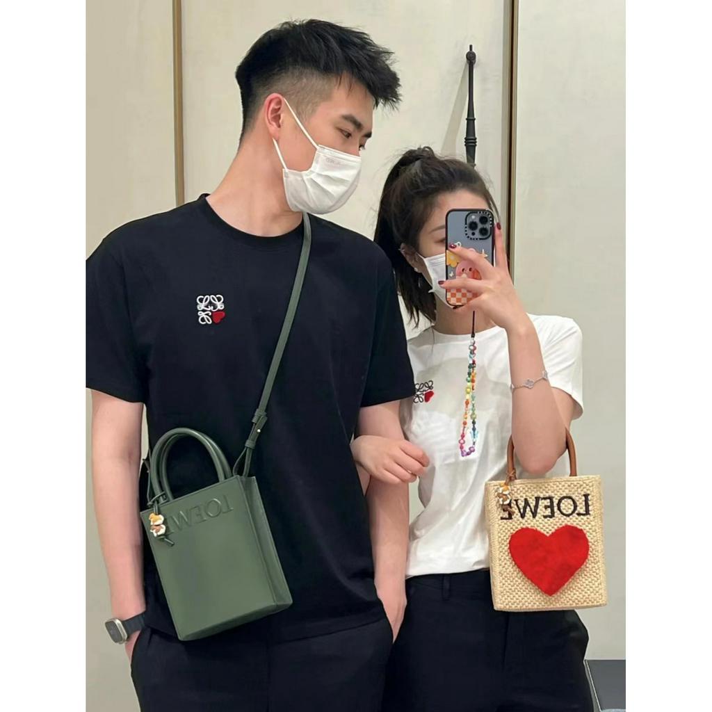 Loeme Áo Thun Cotton UNISEX in Hình Trái Tim Tình Yêu Anagram