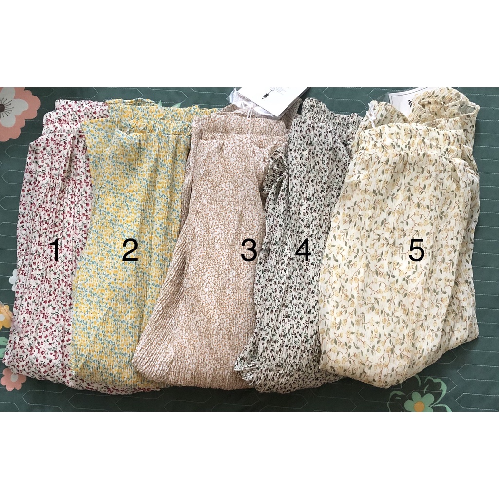 Chân váy midi xếp ly dài qua gối, Chân váy hoa nhí nhăn chất cực đẹp