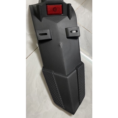 Dè exciter 150 sơn carbon