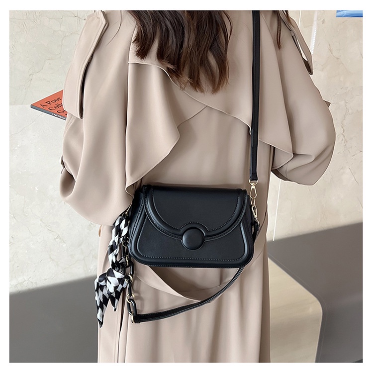 Túi Đeo Vai Hình Vuông Cỡ Nhỏ Phối Dây Đeo Sợi Xích Thời Trang Mùa Hè 2022 Cho Nữ