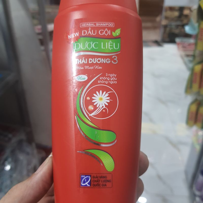 Dầu Gội Dược Liệu Thái Dương 3 Hương Hoa 200Ml