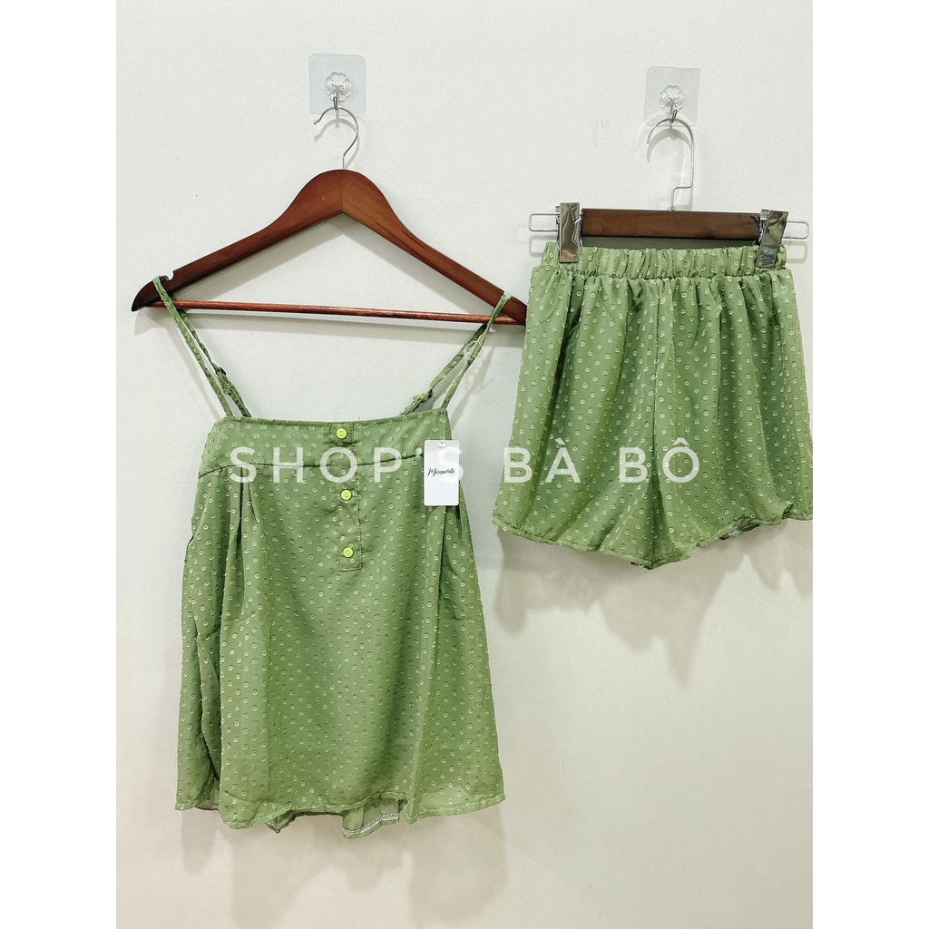 Set hai dây vải voan cho nữ mặt đi chơi, có hàng nút trước ngực, áo có dây tăng đưa điều chỉnh, mẫu siêu xinh