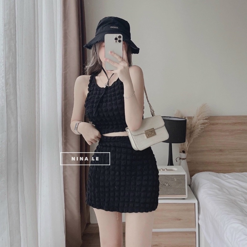 Set bộ xốp ô sát nách croptop kèm chân váy -  C8U080