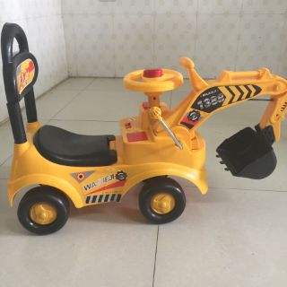 Xe cẩu chòi chân cho bé AP50