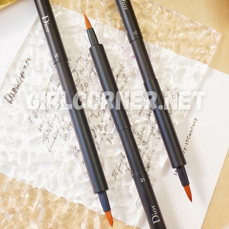 Cọ Môi Có Nắp Dior 31 Retractable Lip Brush