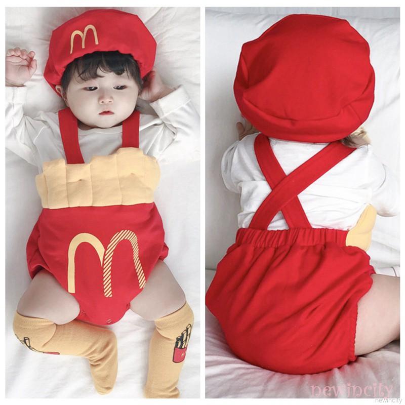 Bộ áo liền quần hai dây có nút và mũ đáng yêu cho bé