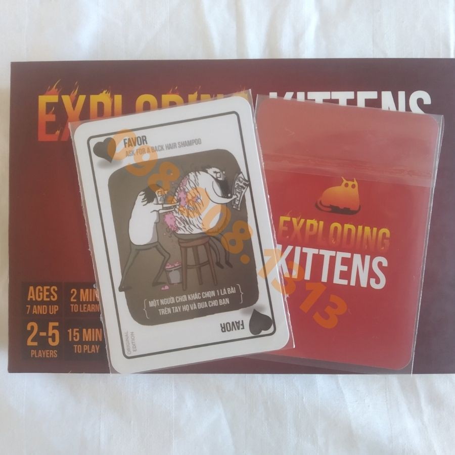 sleeves bọc bài mèo nổ exploding kittens chống nước bảo vệ bài 6.4 x 9 cm (100 cái)