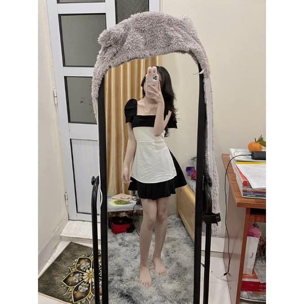 Áo Trắng Đen Xẻ Tà Bèo Nơ Vai