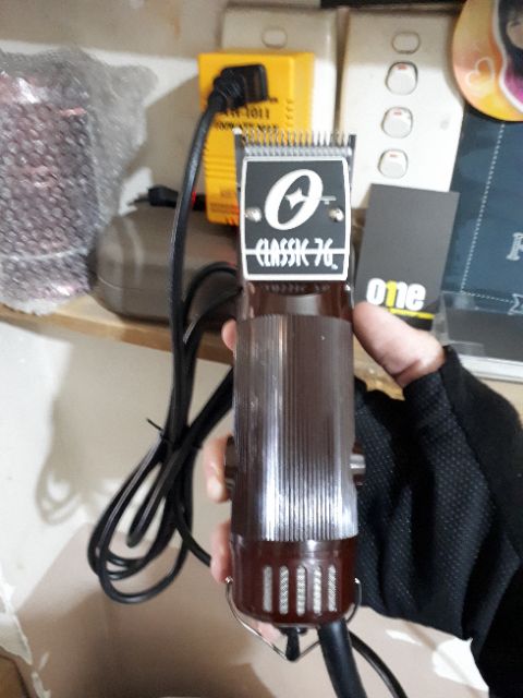 TÔNG ĐƠ OSTER CLASSIC 76 - tặng kèm thêm lưỡi số 1