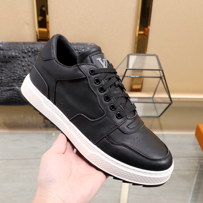 Giày sneakers nam da thật Louis Vuitton LV thiết kế trẻ trung và thể thao mang đến sự thoải mái