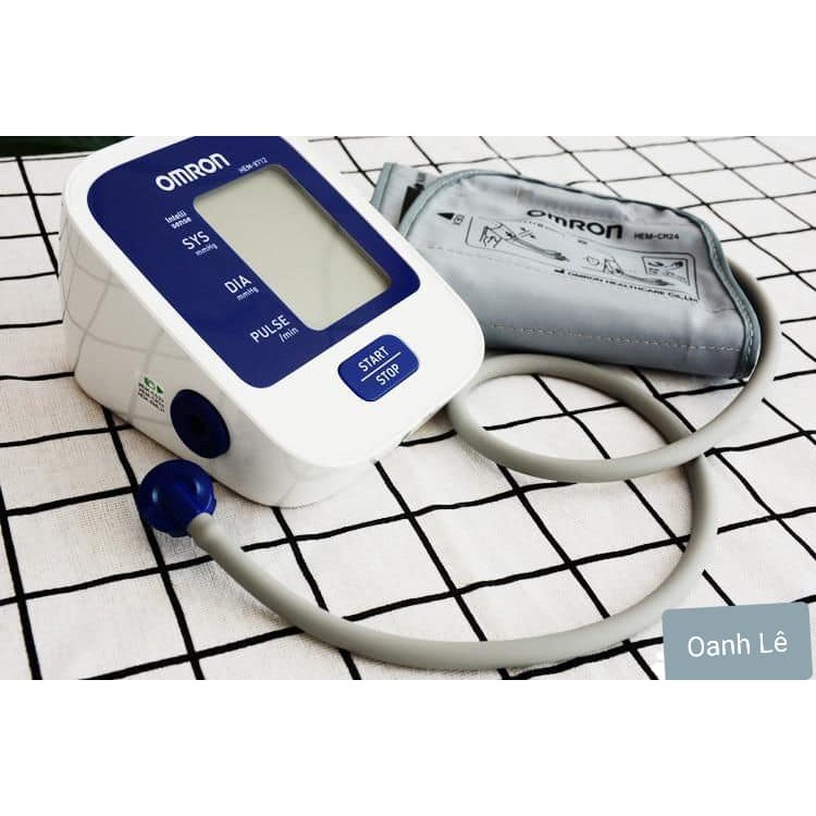 Máy đo huyết áp điện tử HEM-8712