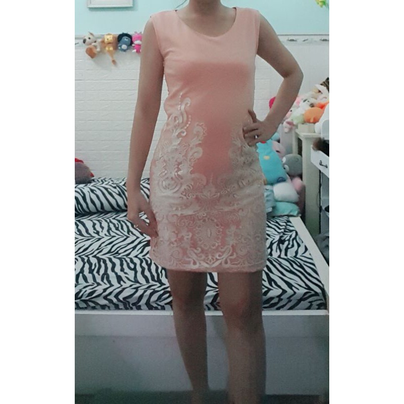 Thanh lý đầm hoa body size S,