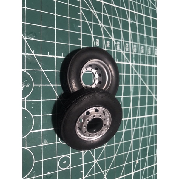 Bánh xe tải xe khách tỷ lệ 1:24