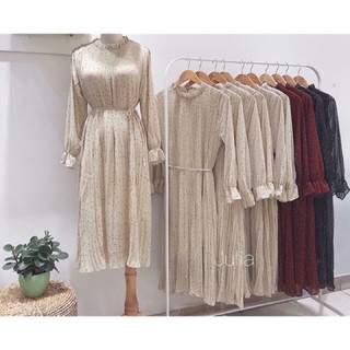 Váy chấm bi dập ly