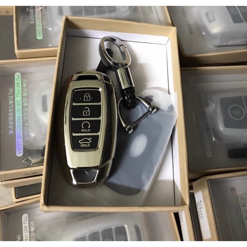 Ốp Chìa Khoá Xe Santafe, Accent 2021 - 2023 Kèm Móc Cao Cấp .