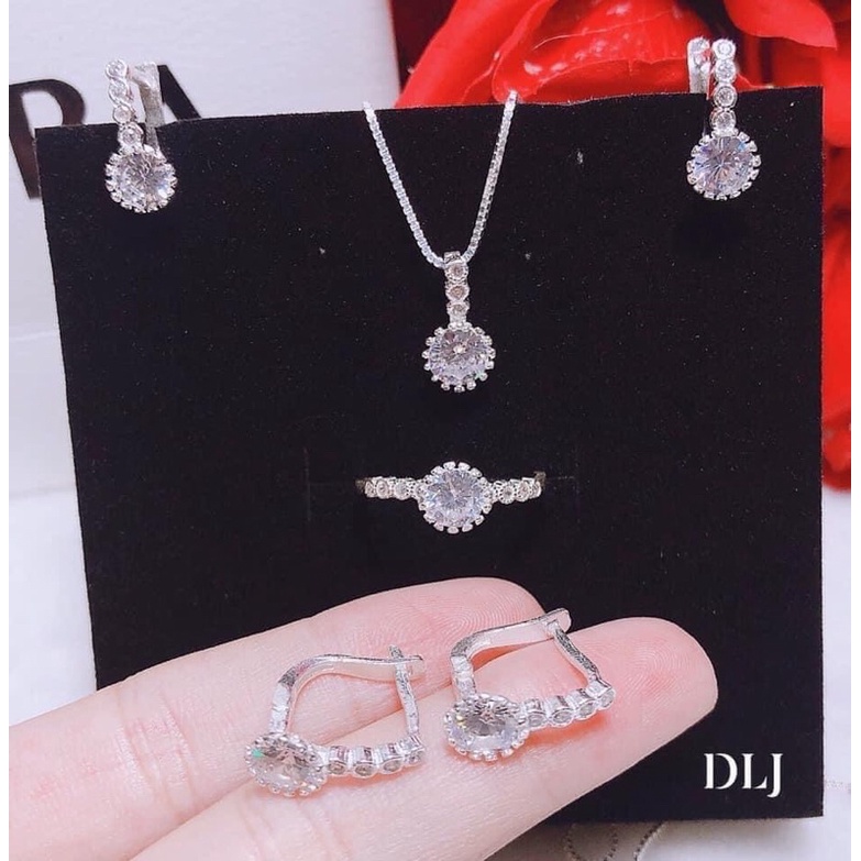 Bộ trang sức bạc thật gắn đá trắng nhỏ xinh xắn - Kho sỉ bạc Nhất Linh