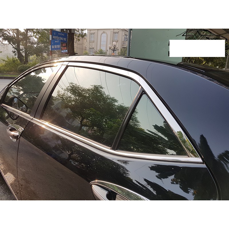 Nẹp Chân Kinh, Viền Cong Kính Inox Cho Xe Toyota Altis 2014 đến 2020 Chất liệu inox cao cấp