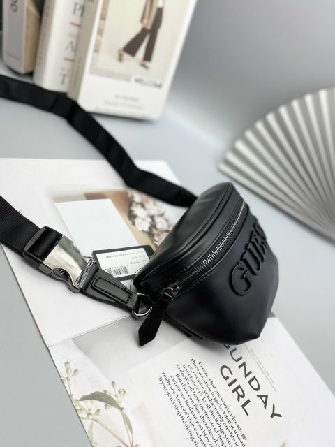 Túi Bao tử Guess hàng dư xịn authentic | BigBuy360 - bigbuy360.vn