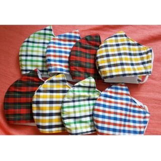 Combo 2 khẩu trang caro . giá 30k 2 cái