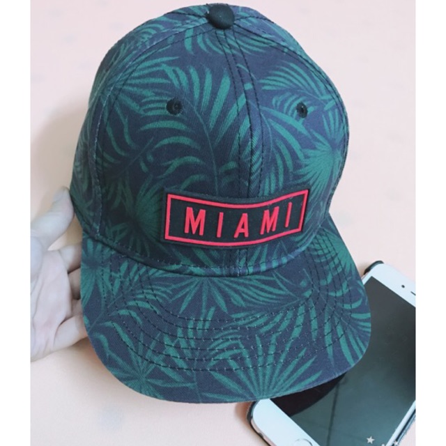 Mũ lưỡi trai Hm NEWWW