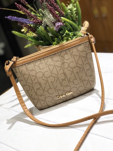 TÚI ĐEO CHÉO MINI calvin