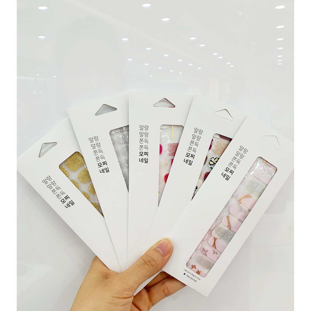 Móng gel dán tay Hernine kết cấu hạt thủy tinh không độc, có thể dùng tới hơn 1 tuần