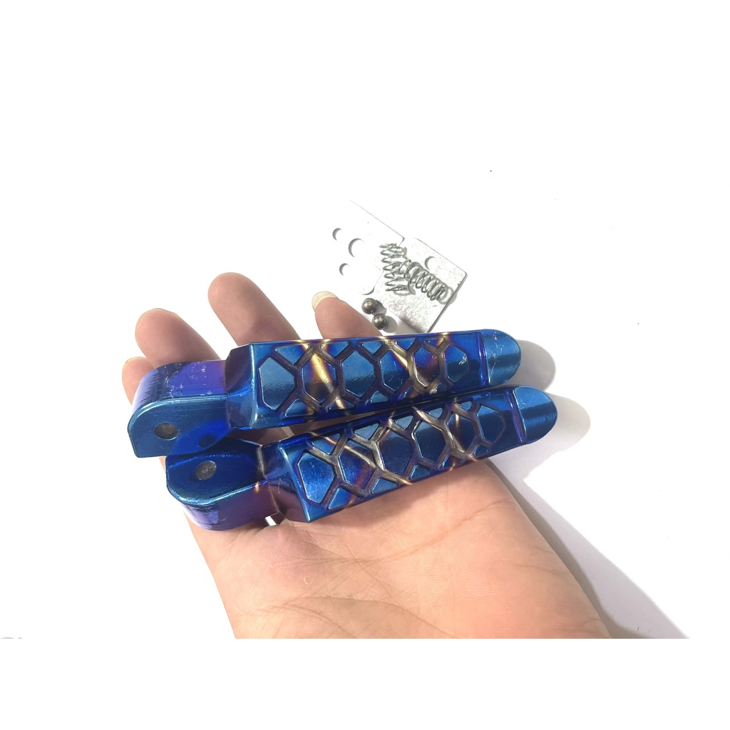 Gác chân nhôm Titan Xanh Dương F1 lắp cho các dòng xe honda