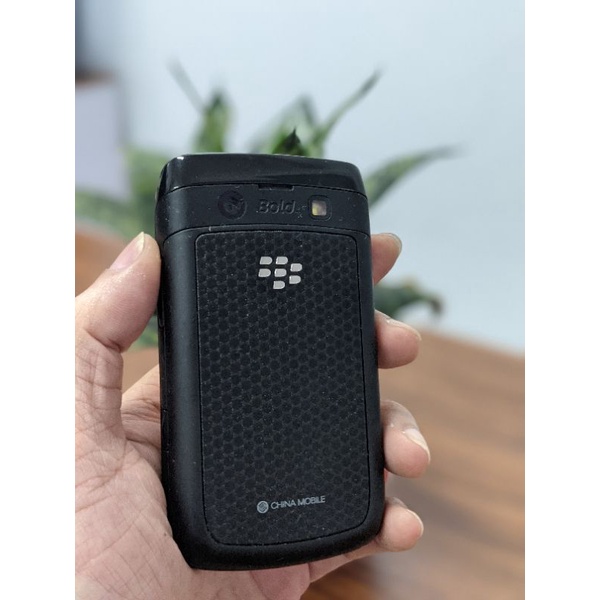 Điện thoại BlackBerry 9700