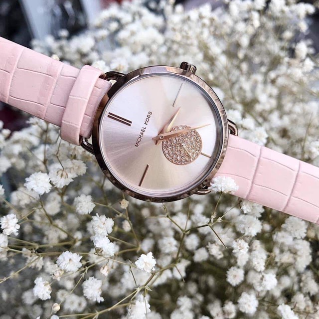 Đồng hồ nữ hiệu MICHAEL KORS