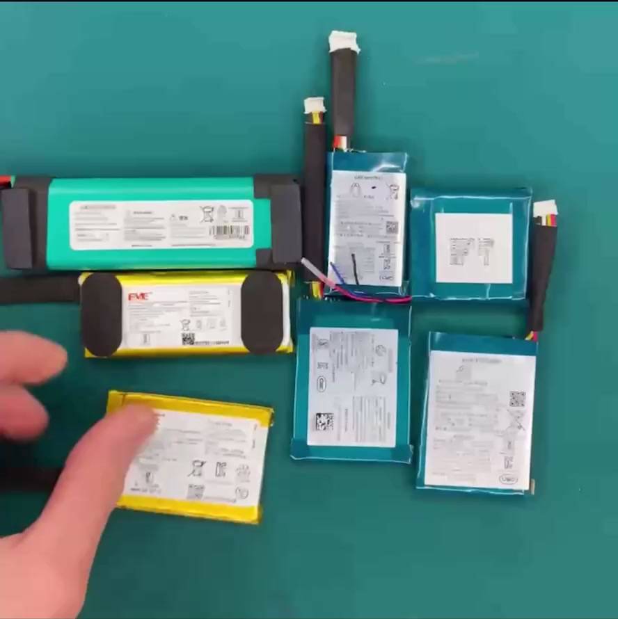 Pin Jbl Charge 3. Pin thay cho loa Bluetooth JBL Charge 3 chính hãng. GSP1029102A. linh kiện 2mshop | BigBuy360 - bigbuy360.vn