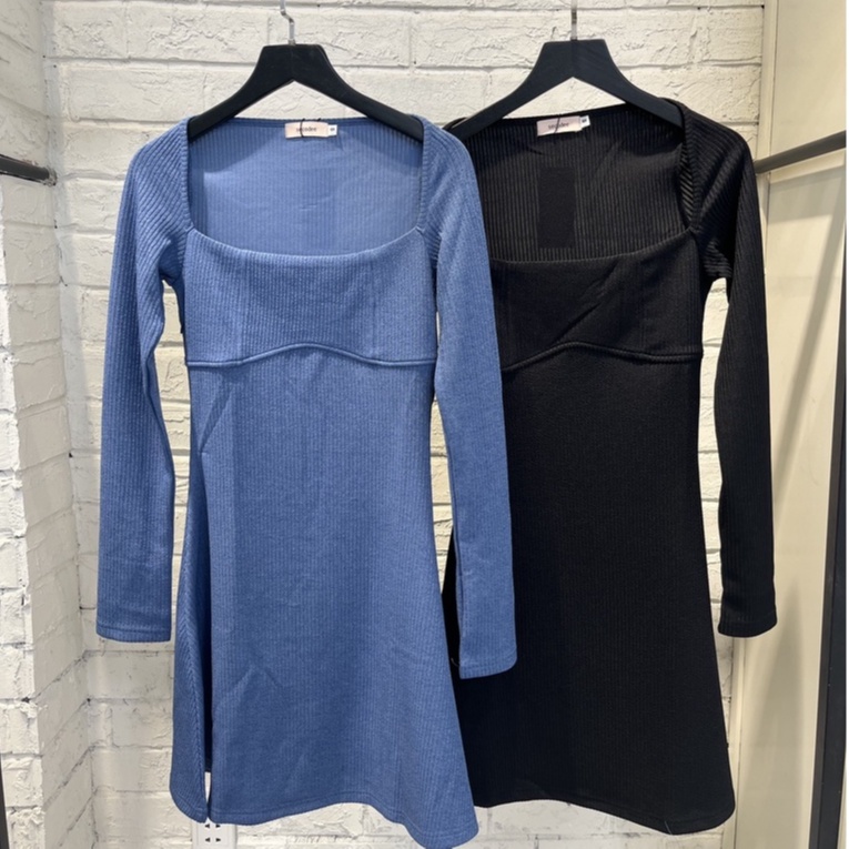 Váy thun gân tay dài cổ vuông | Adorlee Dress | Secodee