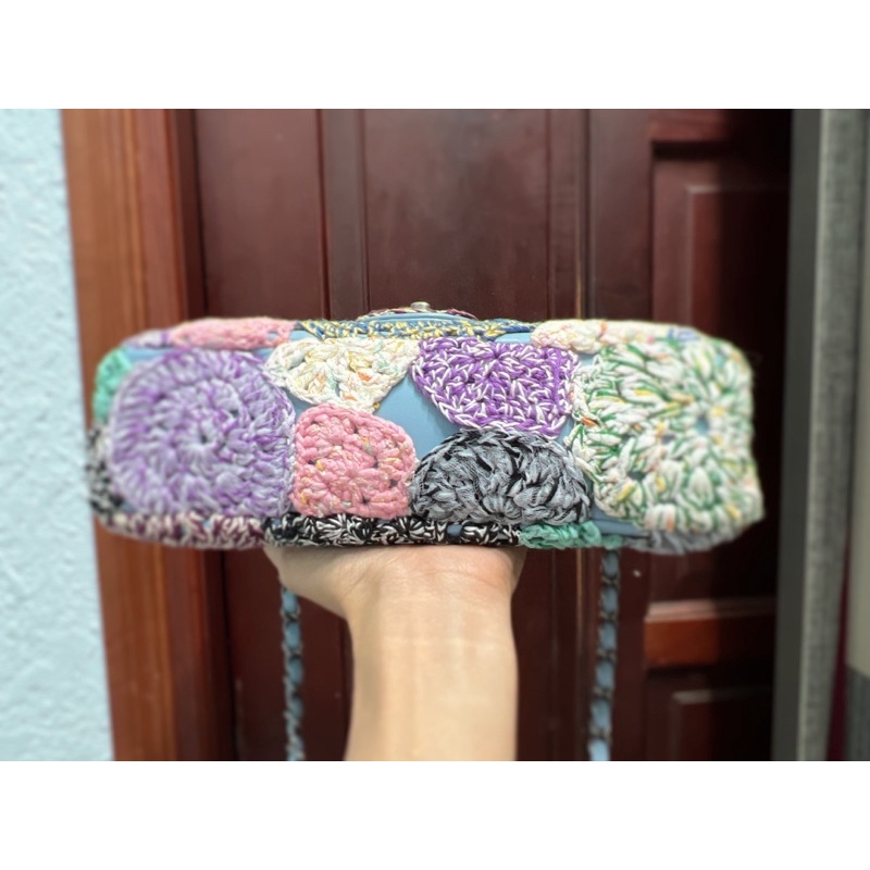 Thanh lý Túi cn classic da thật phối len đan thủ công size 25