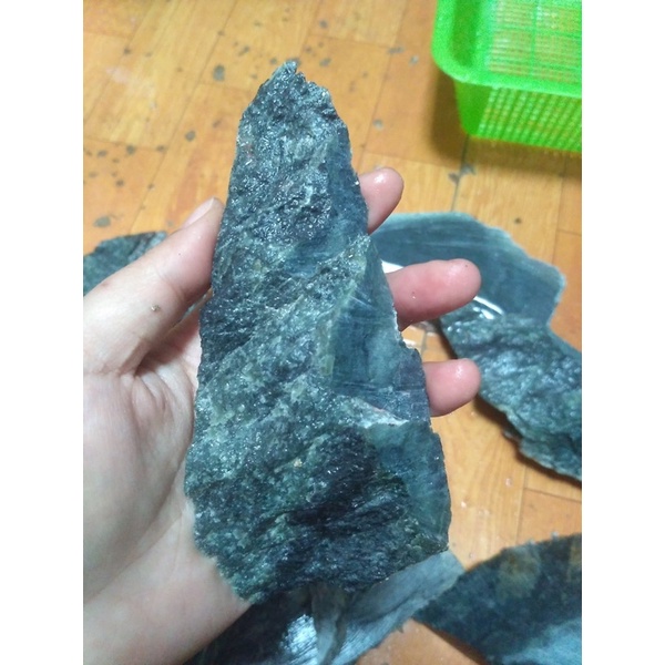 500gr Đá Thô Màu Xanh đậm Nephrite
