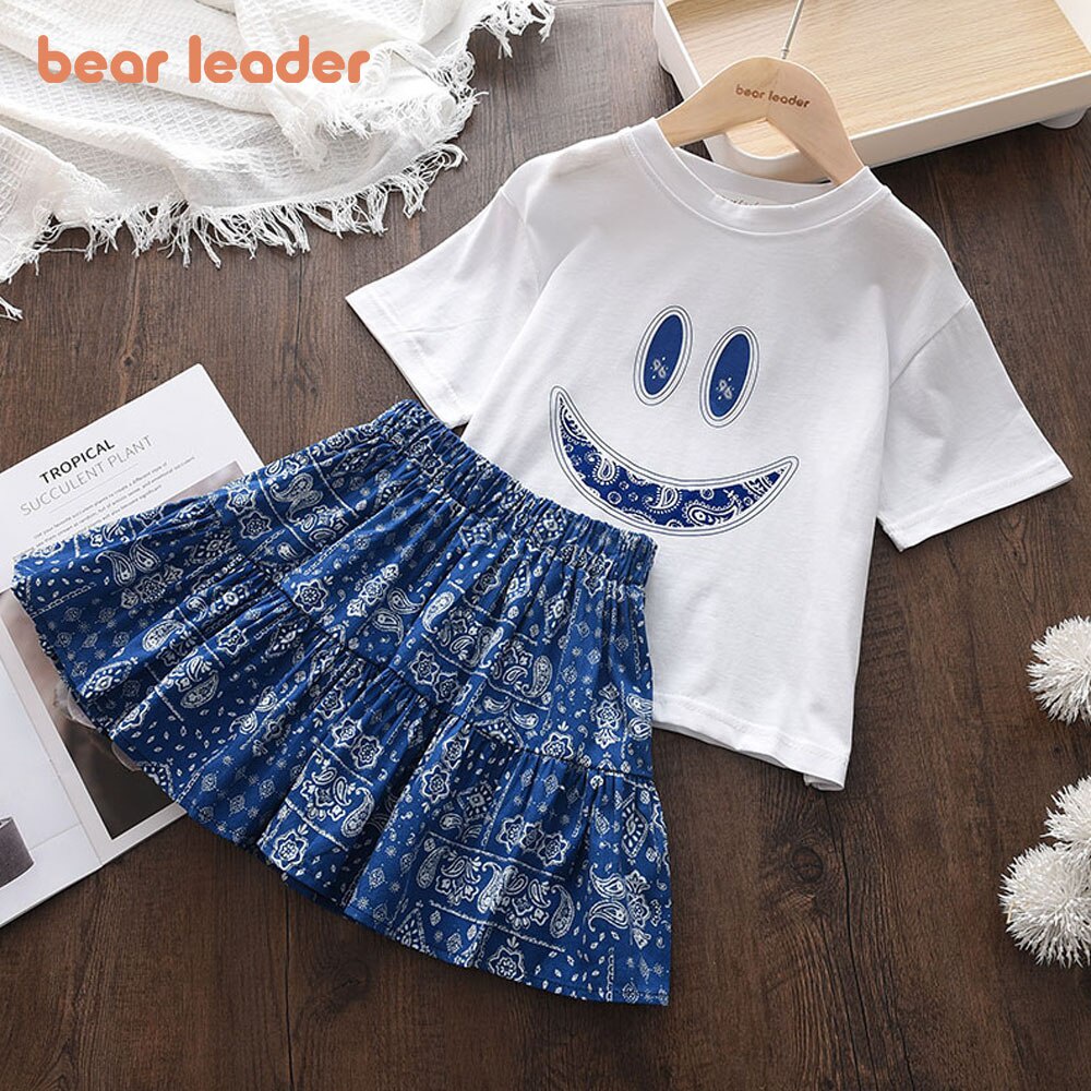 BEAR LEADER Set Đồ Mùa Hè 2 Món Gồm Áo Thun Mặt Cười In Họa Tiết Hoa + Chân Váy Thời Trang 2023 Cho Bé Gái