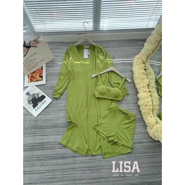 Đầm thiết kế Đoàn Ngân Châu