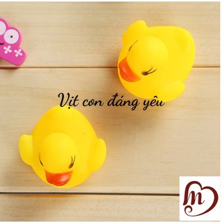 Vịt thả bồn, chậu tắm cho bé
