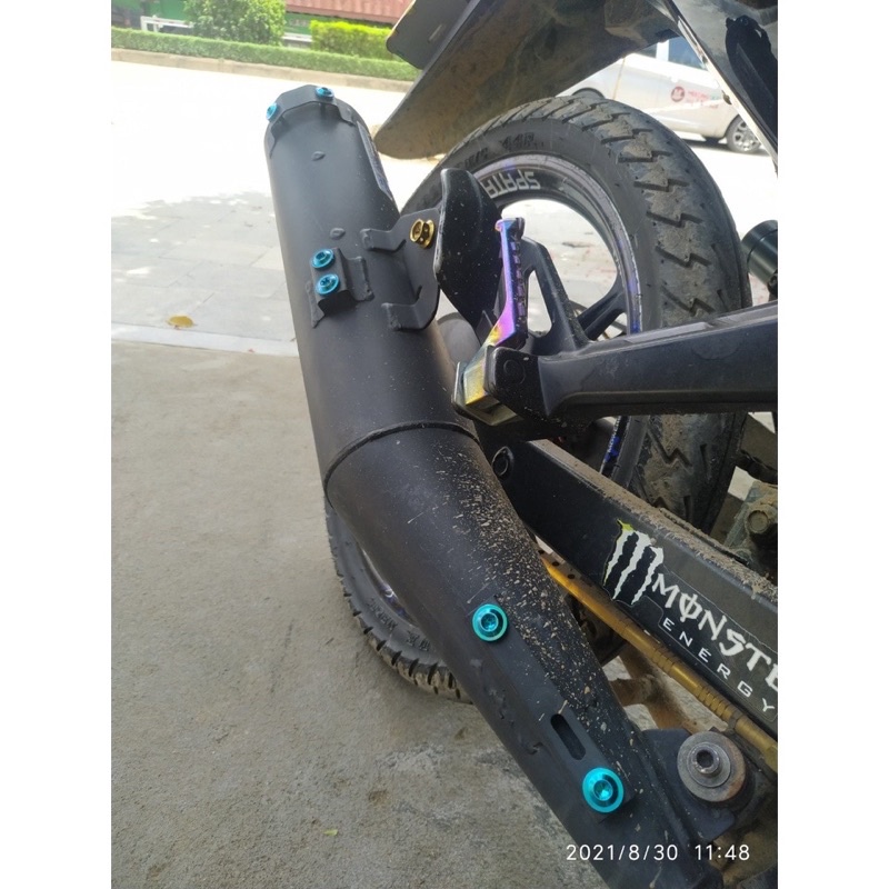 Ốc Titan Gr5 Gắn Ốp Pô và Hộp Xích Xe Máy