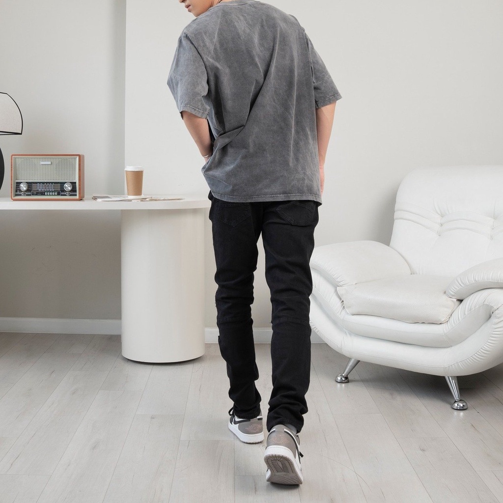 Quần jean nam, quần bò nam biker cao cấp màu đen KQ43, form slimfit ôm vừa, chất jean co giãn thoải mái.