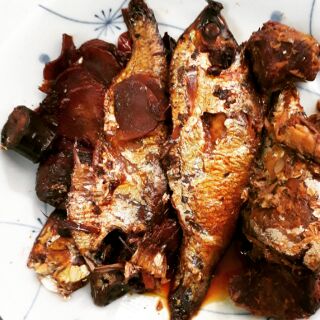 [FREESHIP 99K TOÀN QUỐC] Cá mòi kho chuối nhừ mục xương (600gram)