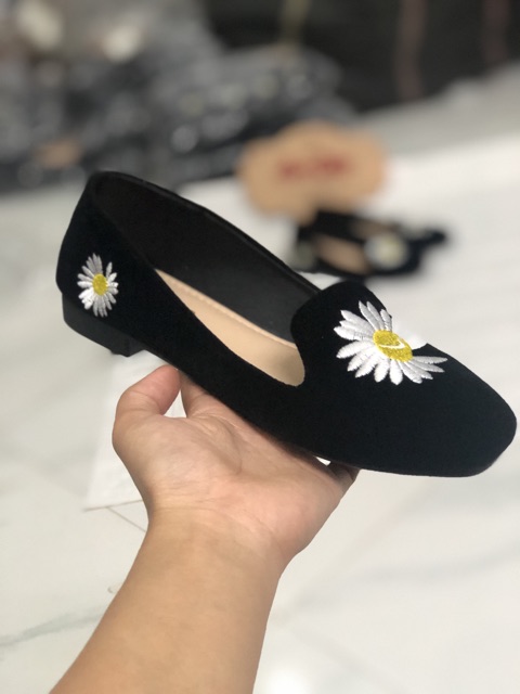Giày búp bê thêu hoa cúc chất nỉ đẹp êm chân | BigBuy360 - bigbuy360.vn