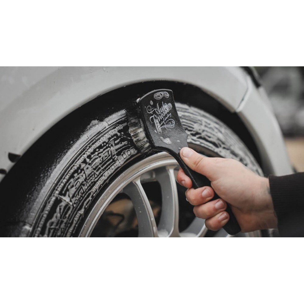 Bàn chải cọ rửa vỏ lốp ô tô Auto Finesse - RUBBER SCRUBBER